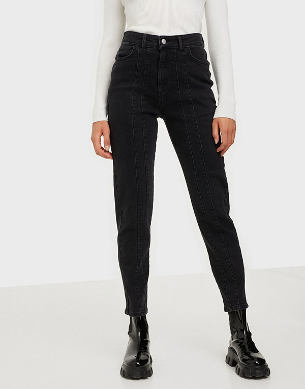 MOSS Copenhagen Tassa Rikka Mom Jeans