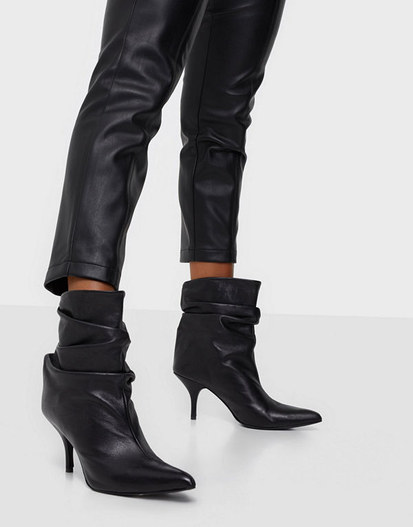 Gestuz MaiaGZ boots