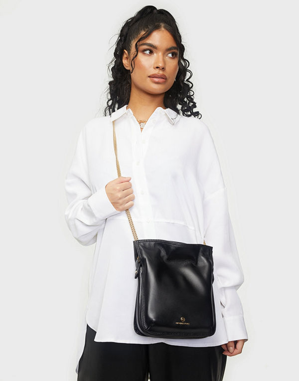 MICHAEL Michael Kors svart väska Tati Shoulder Bag