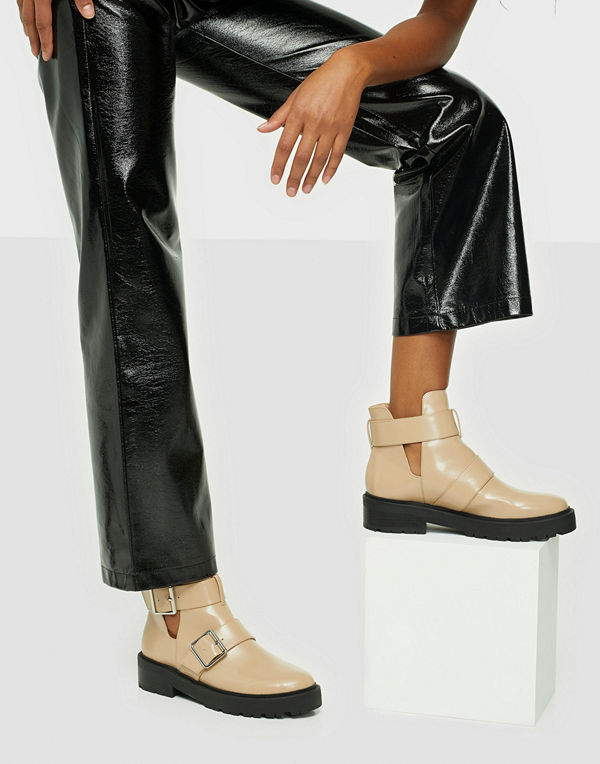 NLY Shoes Chunky Buckle Boot