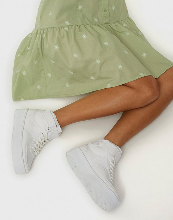 NLY Shoes High Top Classic Trainer