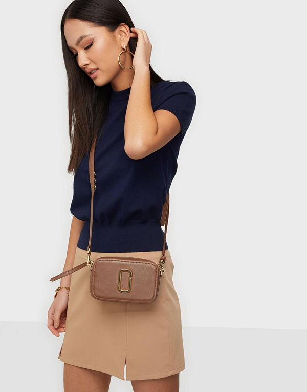 The Marc Jacobs beige väska THE SOFTSHOT 17