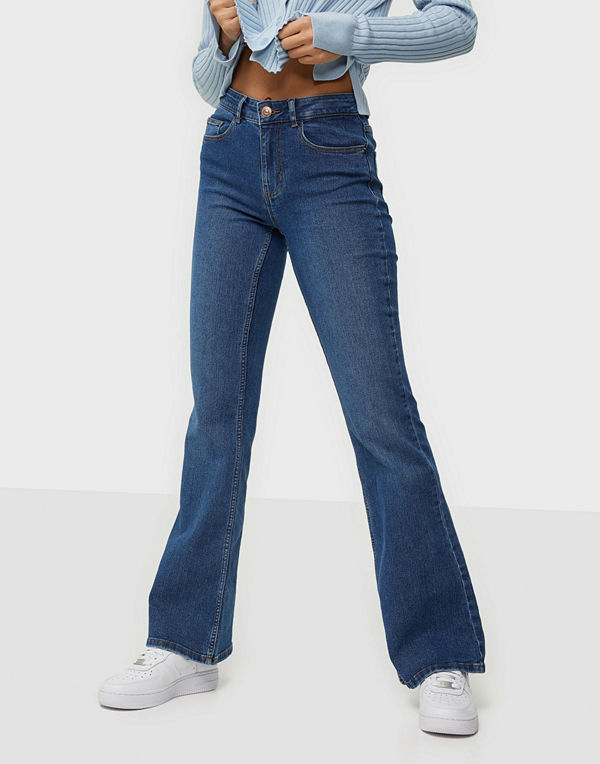 Pieces PCPEGGY FLARED MW JEANS-VI BC