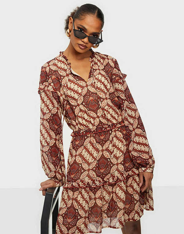 Object Collectors Item OBJGRIVA L/S SHORT DRESS A OFW