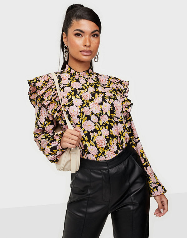 Jacqueline de Yong JDYCARMEN L/S TOP WVN