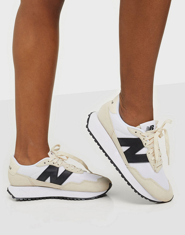 New Balance MS237