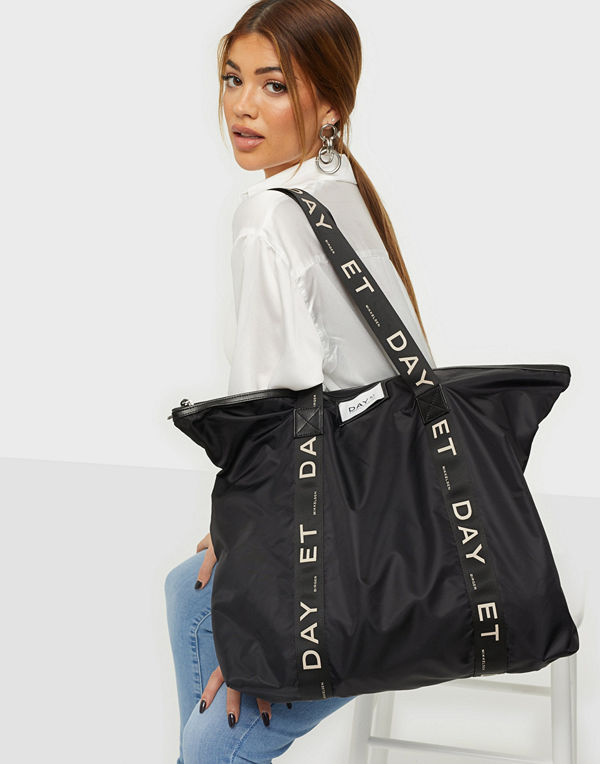 Day Et svart väska Day Gweneth Logo Bag
