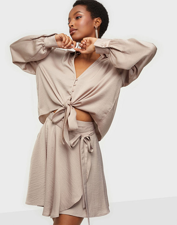 NLY Trend Wrap Around Mini Skirt