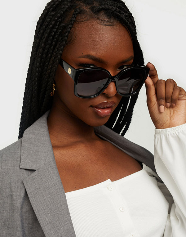 Le Specs Athena
