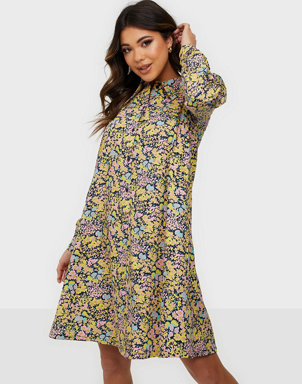 Résumé DanielaRS Dress