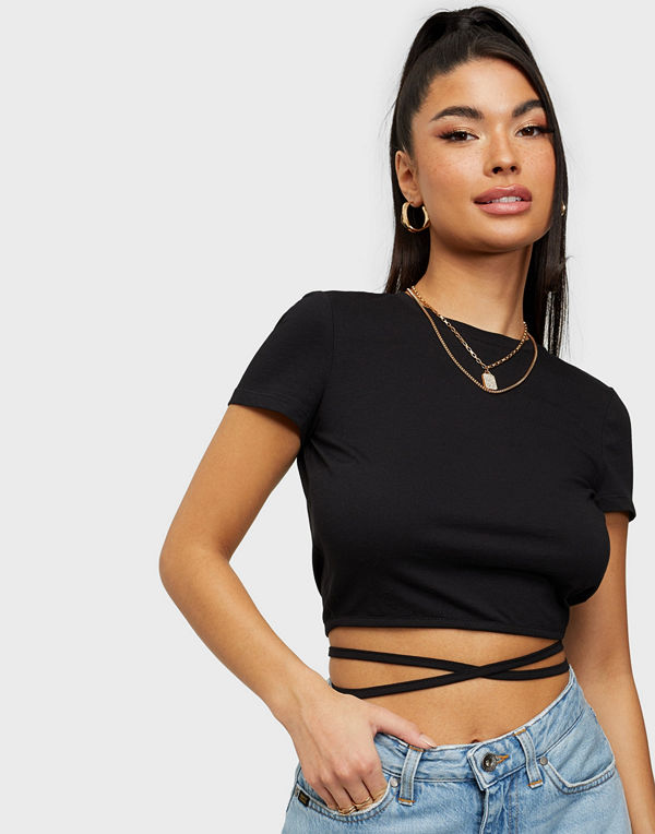 NLY Trend Tie Crop Top