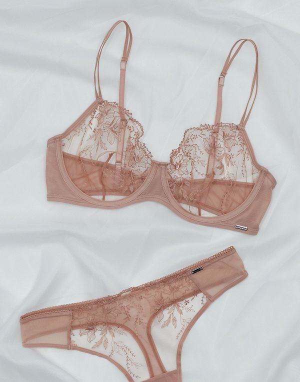 Lindex Liv wire embroidery Bra