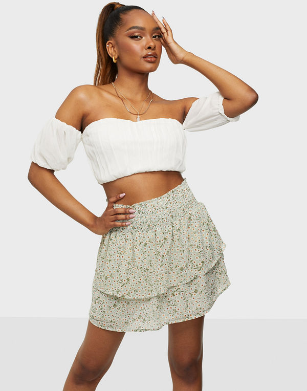 Only ONLMILLE MINI MARIA-FLOWER SKIRT