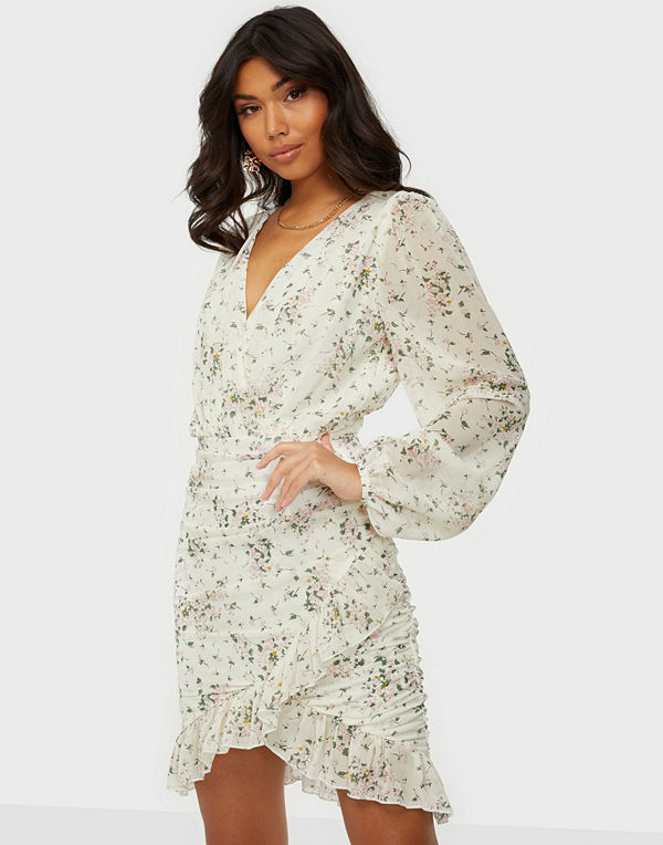 Missguided Chiffon Ruched Balloon Mini Dress