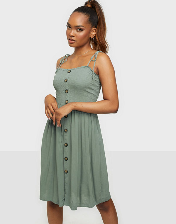 Only ONLANNIKA S/L SMOCK DRESS WVN NOOS
