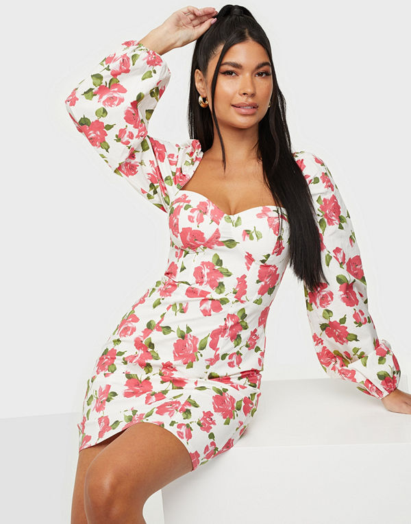 NLY Trend Body Hugging Corset Dress