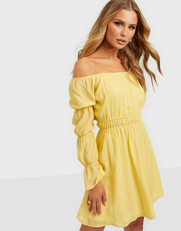 NLY Trend Be Mine Puff Dress