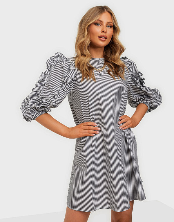 Object Collectors Item OBJHANNA 3/4 DRESS 115 .C