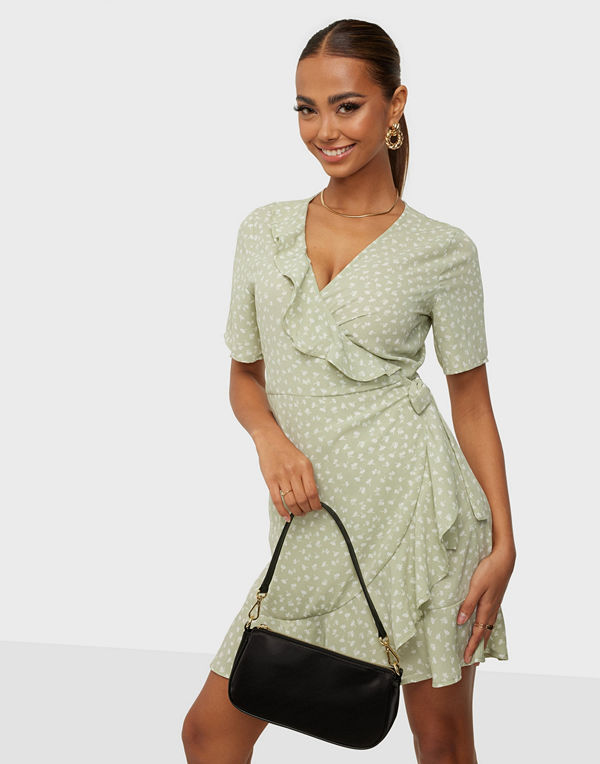 Only ONLMONZOOM SS WRAP AOP DRESS WVN