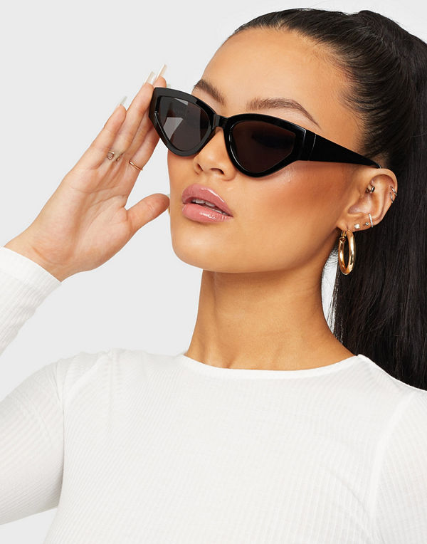 NLY Accessories Flirty Sunnies