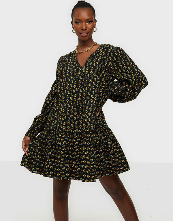 NLY Trend Favourite Puffy Dress