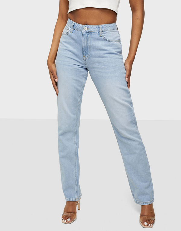 NLY Trend Low Waist Fit Denim