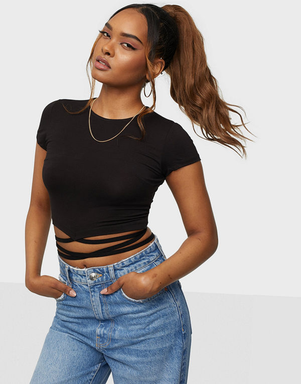 NLY Trend Perfect Cropped Tie Top