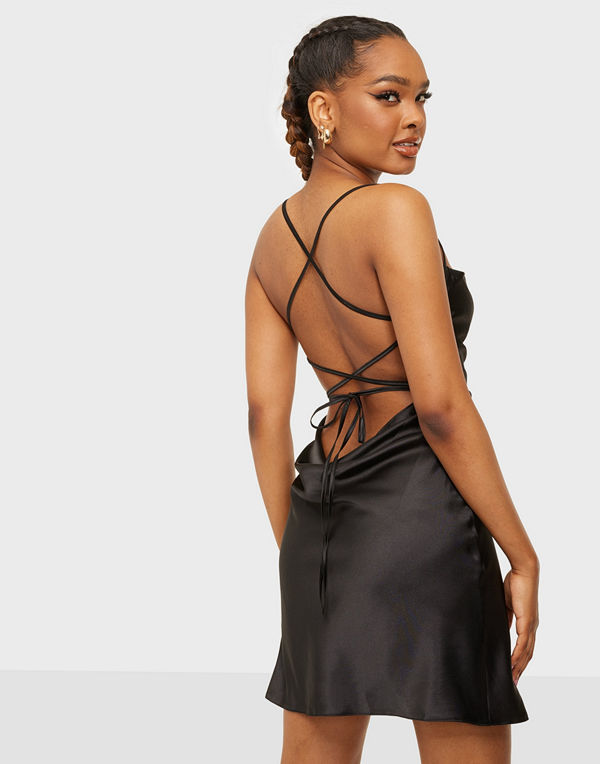 NLY Trend Strappy Slip Dress