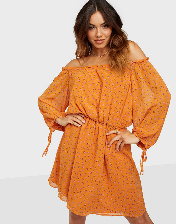 Glamorous Nelly x Glamorous Long Sleeve Chiffon Dress