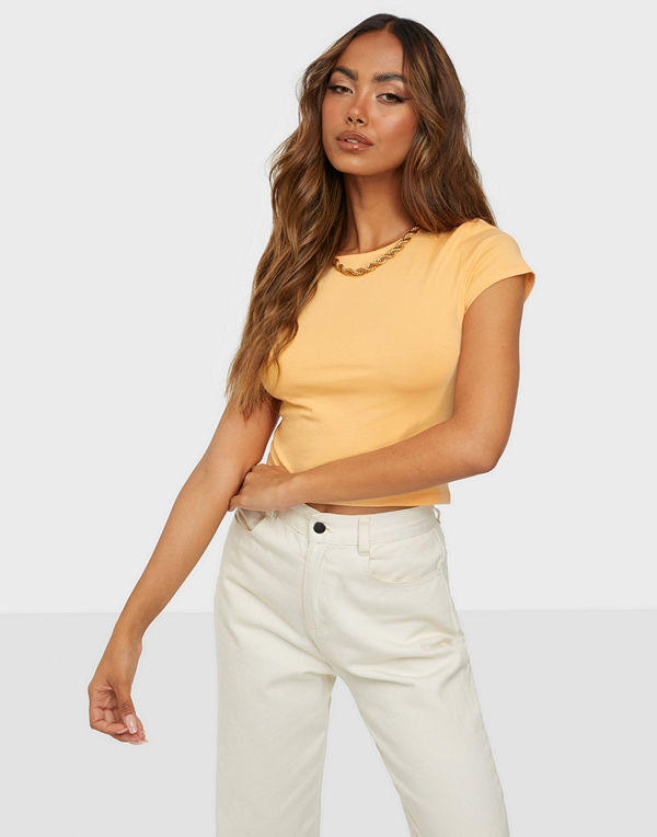 NLY Trend perfect cropped tee