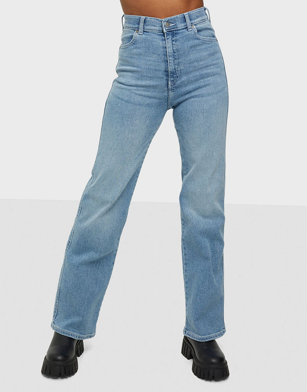 Dr. Denim Moxy Straight
