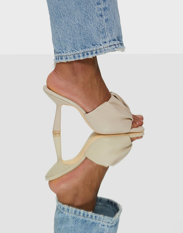 NLY Shoes Paus For Attention Mule