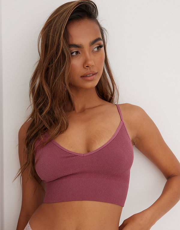 Only ONLVICKY LUREX SEAMLESS V-NECK TOP