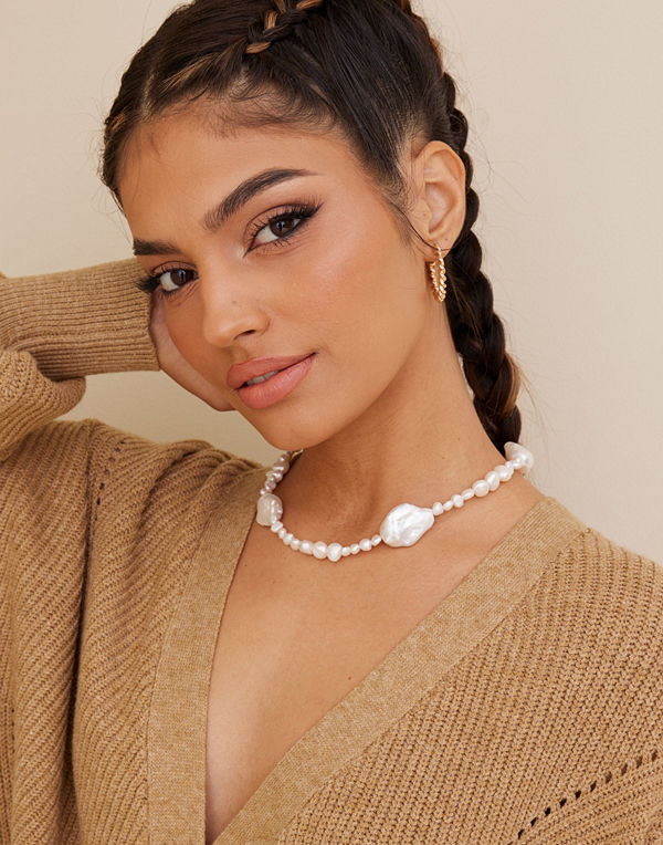Blue Billie smycke Odd pearl necklace