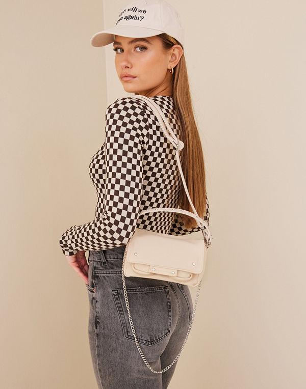 NuNoo omönstrad väska Small Honey recycled Nylon