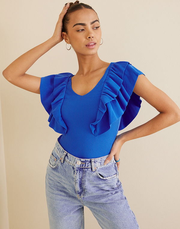 Only ONLLEELO S/L RUFFLE V-NECK TOP KNT