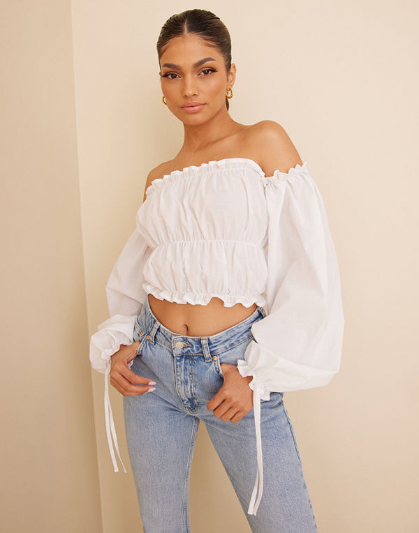 NLY Trend Romantic Volume Sleeve Blouse