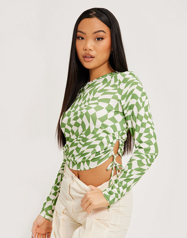 Only ONLNESSI LS ONECK CUTOUT TOP NN