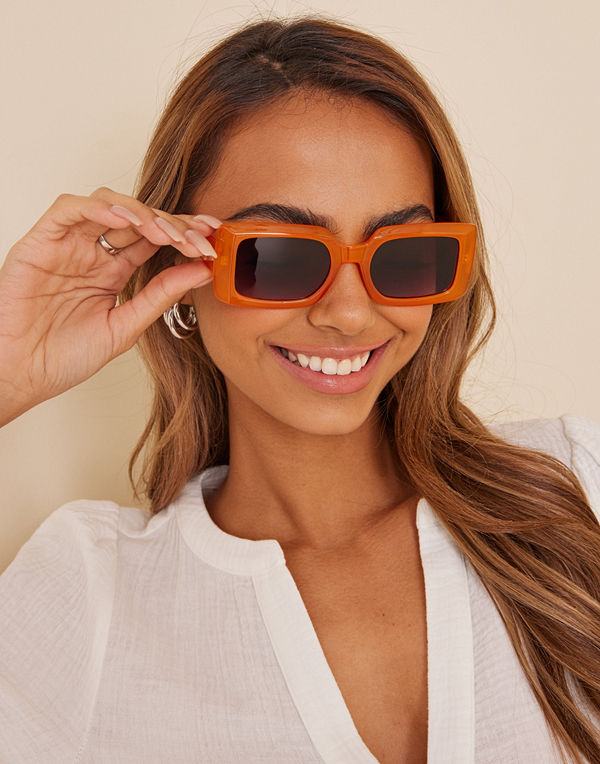NLY Accessories Vibrant Sunnies