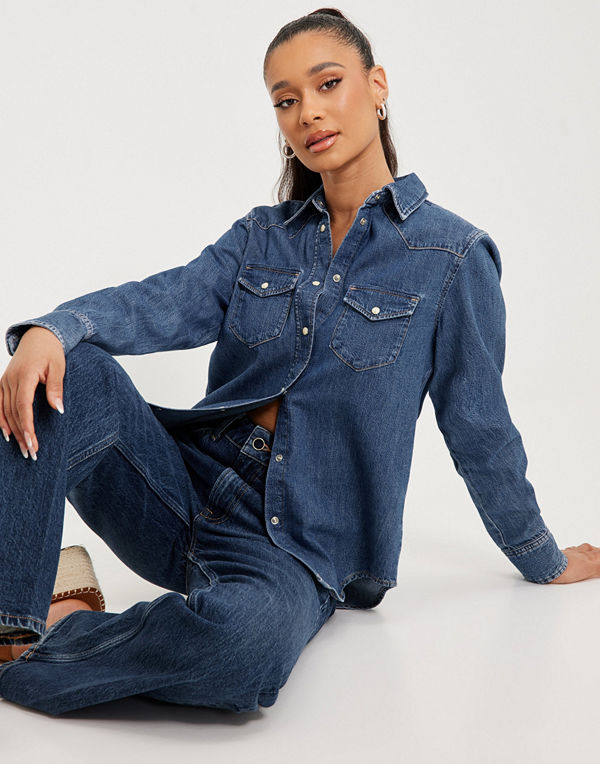 Gant D1. REGULAR DENIM SHIRT