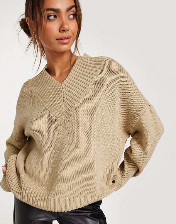 Noisy May NMSAND L/S OVERSIZED V-NECK KNIT