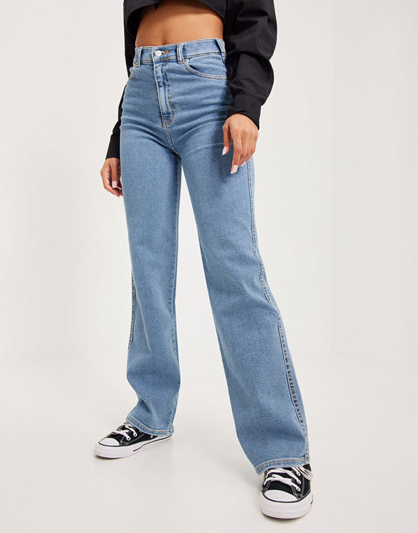 Dr. Denim Moxy Straight