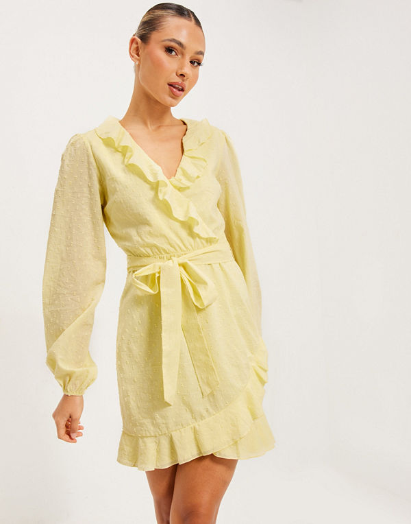 NLY Trend Flounce Me Wrap Dress