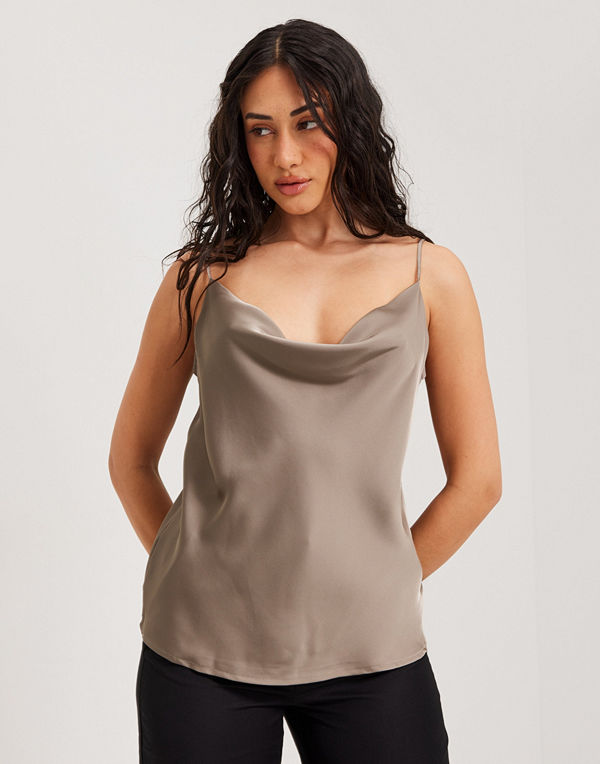 Vila VIRAVENNA SINGLET STRAP TOP/DC