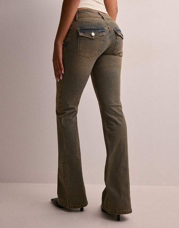 Nelly Low Waist Bootcut Flap Pocket Jeans - Blå