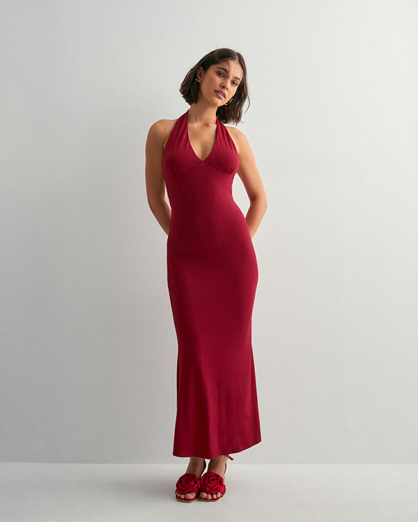 Nelly Fine Halterneck Dress - Röd