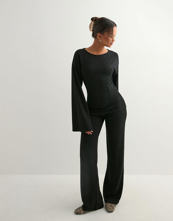 Nelly Luxury Wide Sleeve Sweat - Svart