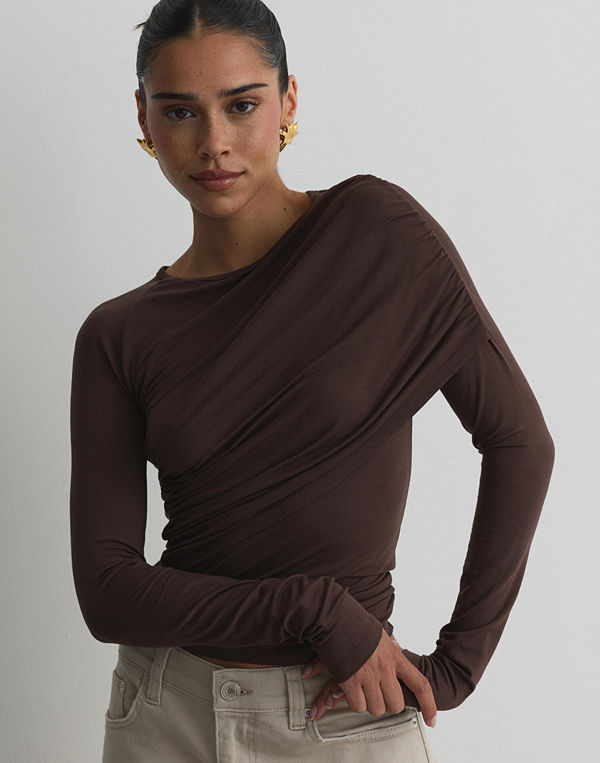 Nelly Soft Drape LS Top - Brun