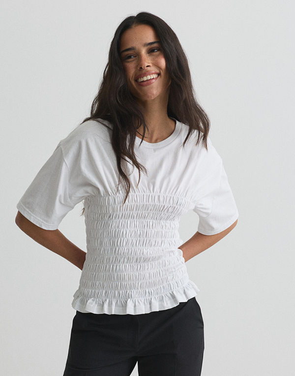Nelly Smock Waist Tee - Vit