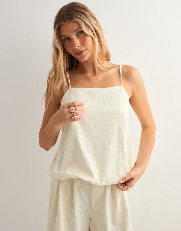 Pieces Pctora Strap Balloon Top Wvn D2D Pp - Beige